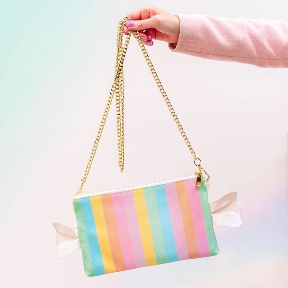 Can’t Clutch This | Shop Studio DIY Candy Clutch